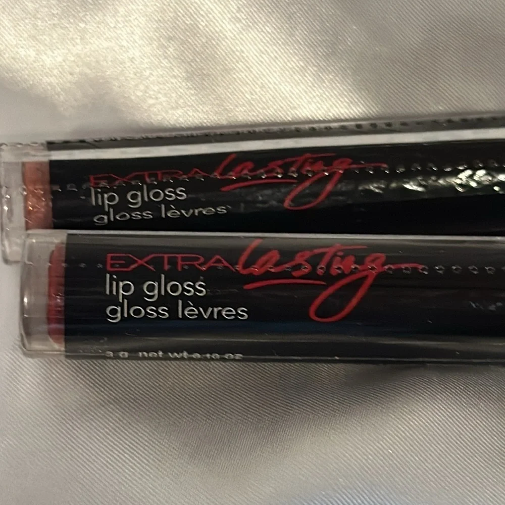 Avon Everlasting Lip Gloss  (2) “Lingering Mauve” & “Lingering Plum”